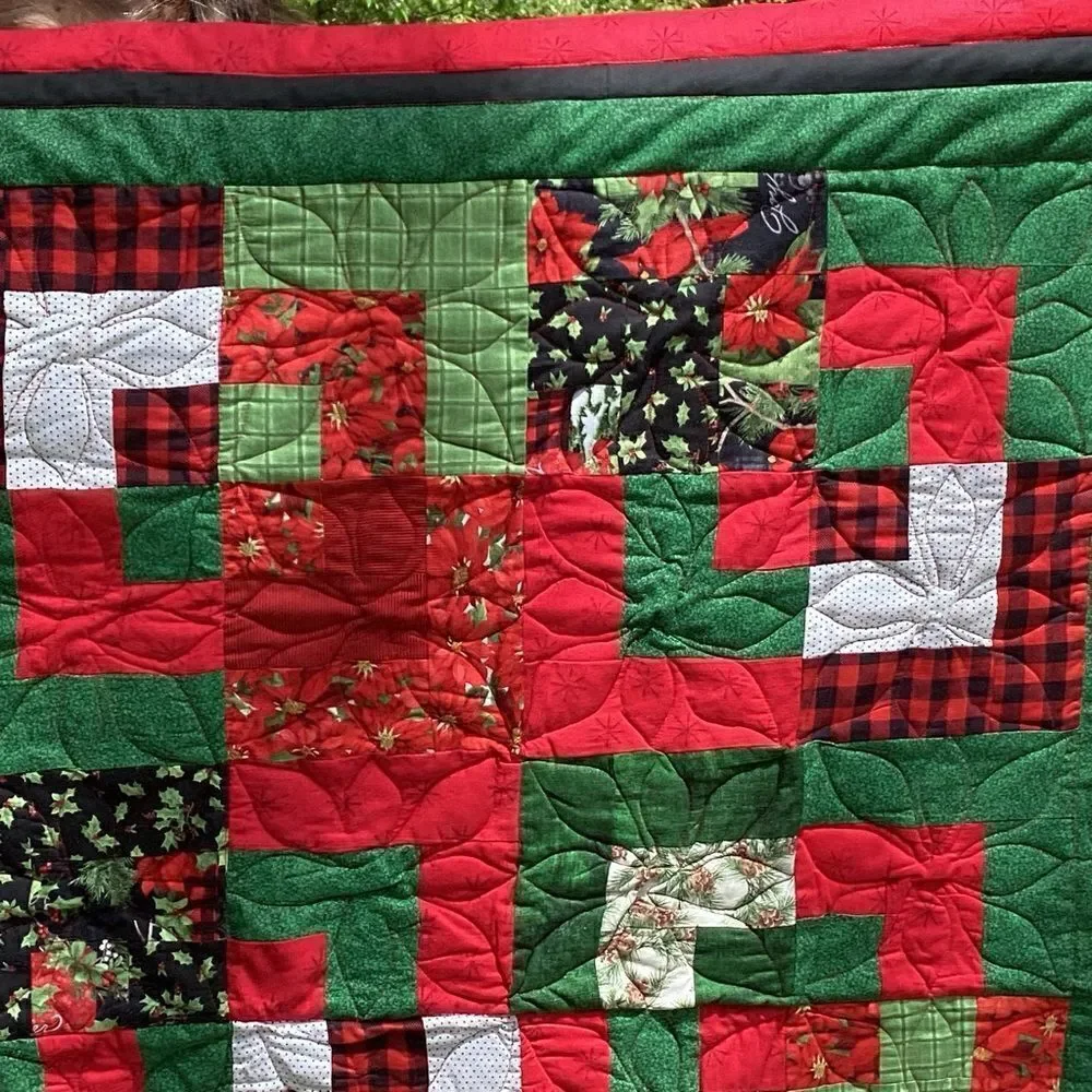 NWT. Hand Crafted Country Down Home Christmas Mix Quilt